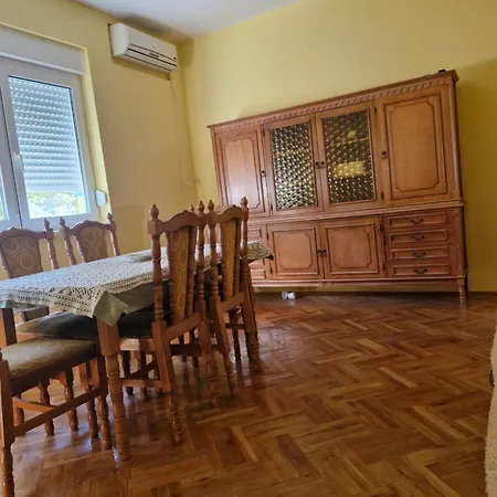 Dis Apartment Vrsac